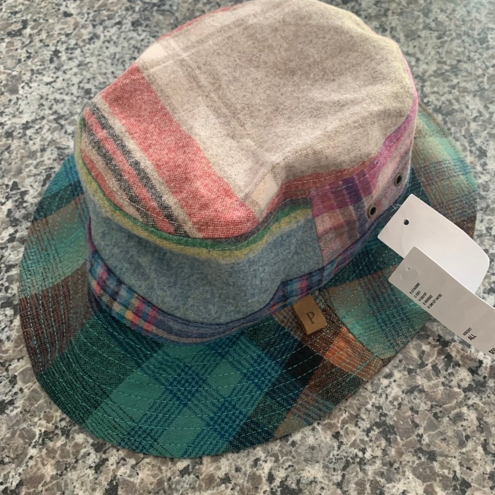UO Exclusive Pendleton Bucket Hat